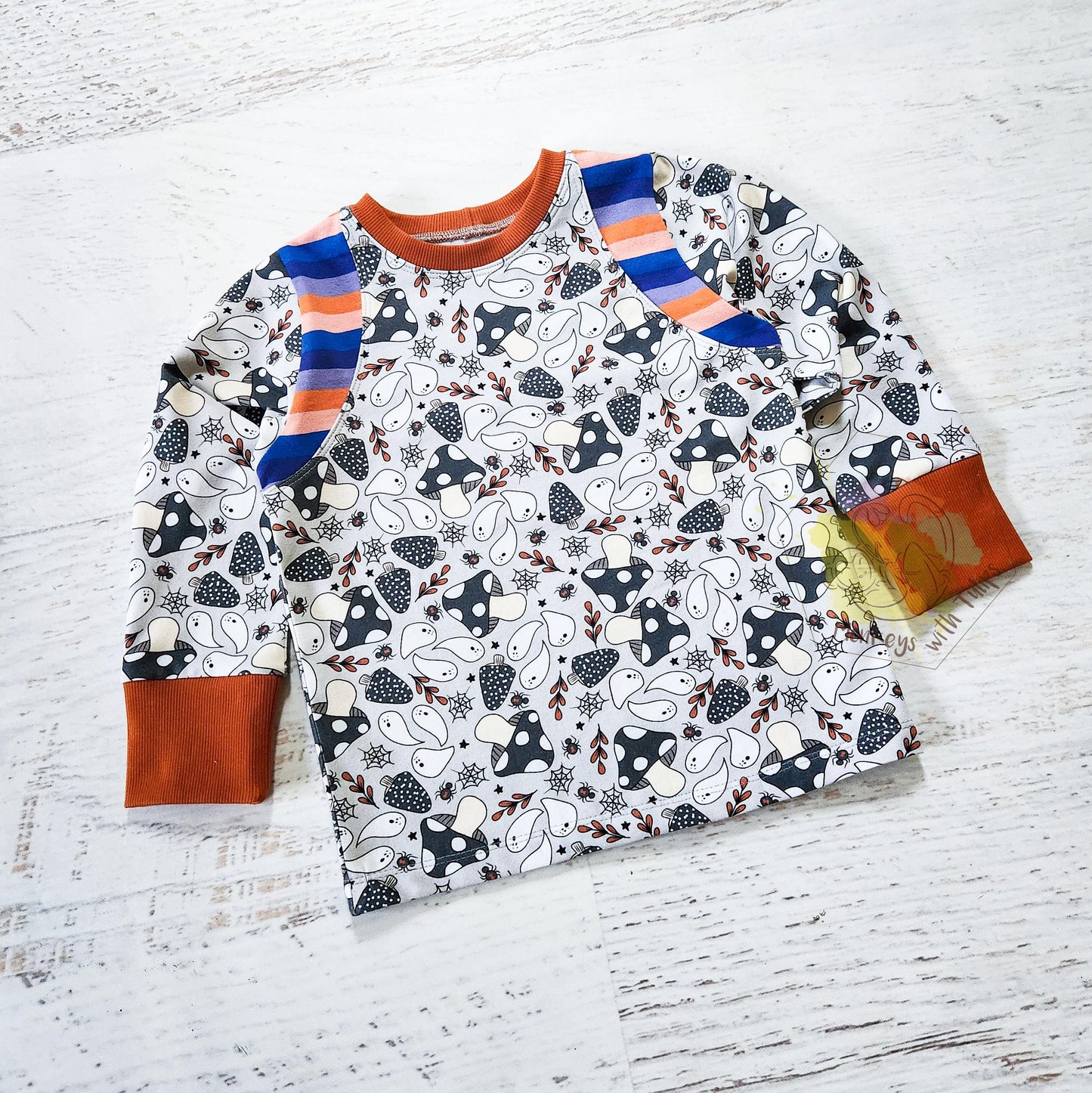 Cottage ghost long sleeve tee, size 4T