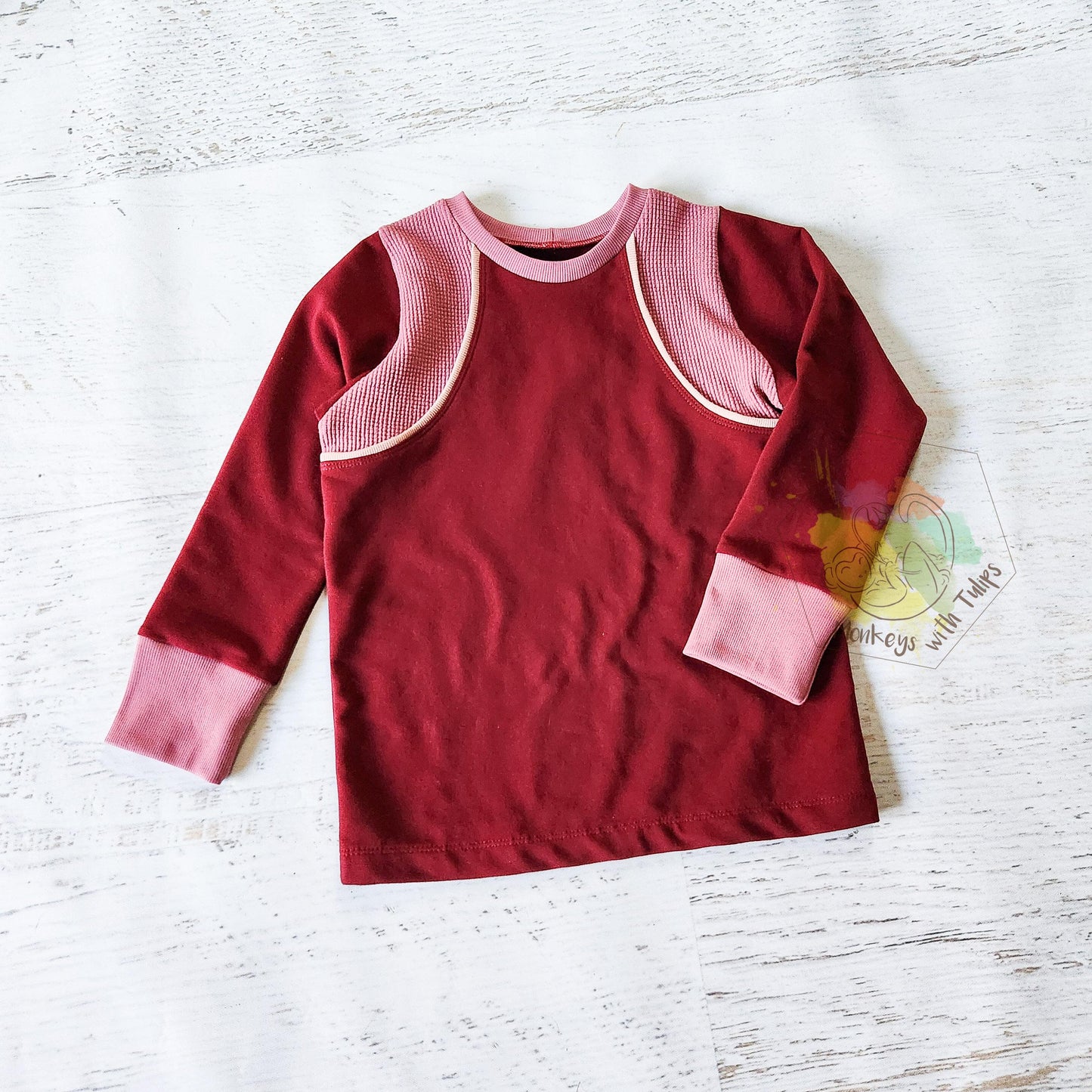 Almost plain tee, size 7/8