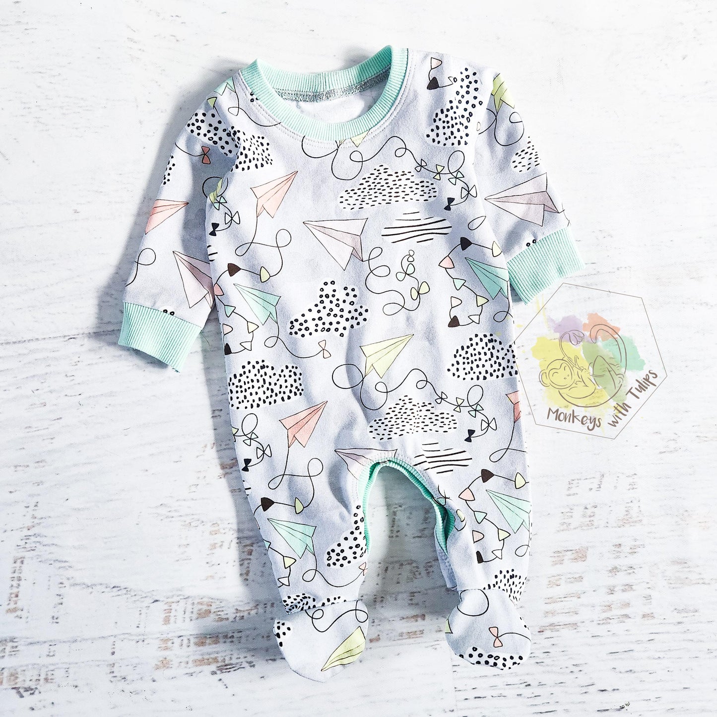 Footie romper, size newborn