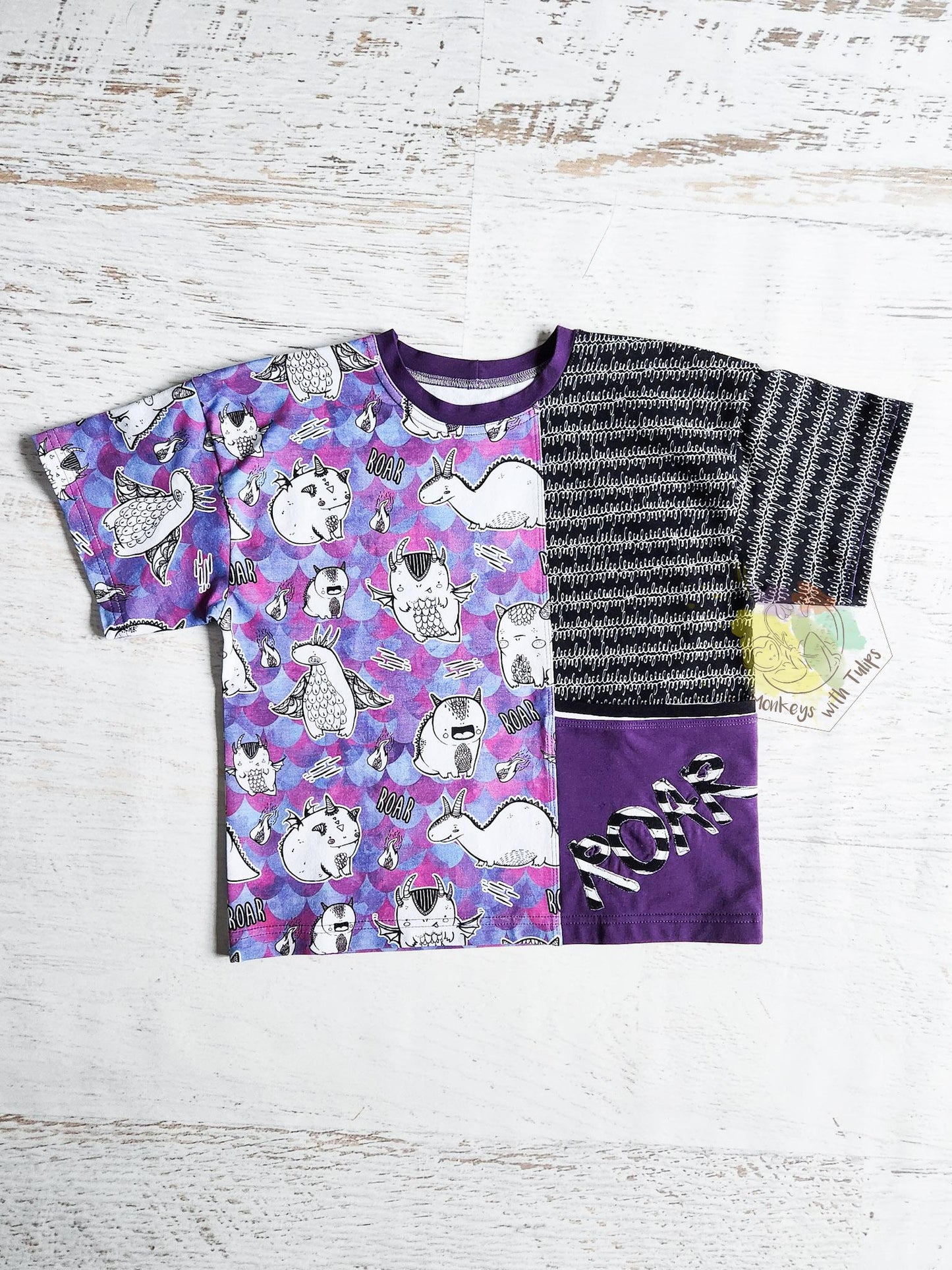 ROAR! Dragon boxy tee with front pocket, size 6